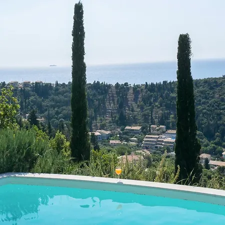 Sleeps 6 With Pool And Air Con Villa